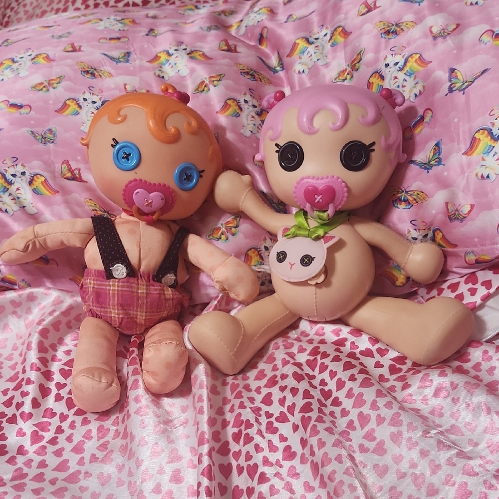 Lalaloopsy Babies Bundle - Jewel Sparkles & Mittens Fluff 'N' Stuff w/ Pacifires